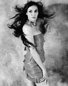 771A4288 dress VERSACE necklace and ring MAM.jpg