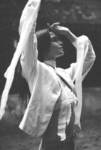 AReed - MomoMag - Asunder, ph ZenoGill -  1-alexis-reed.jpg