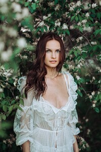 AReed - Web - PShoots 23_23b80ef1-a928-4e09-91de-ef5ebf246c0a.jpg