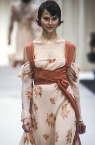 Alberta Ferretti 1994 Women RTW 11.jpg
