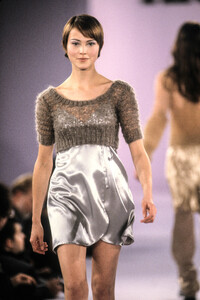 Anna Sui 1994 Women RTW 50.jpg