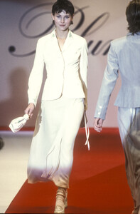 Blumarine 1994 Women RTW 130.jpg