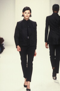 Calvin Klein 1995 Women RTW 66.jpg