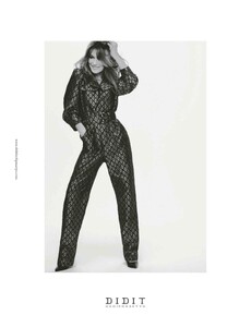 Carla_Harper's_Bazaar FR 2025 10-0002.jpg