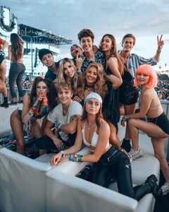 Carmella Rose - Instagram [2019.03.31] 3.jpg