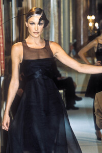 Chanel 1996 Haute Couture 157.jpg