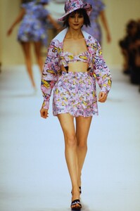 Chanel SS 94 5.jpg