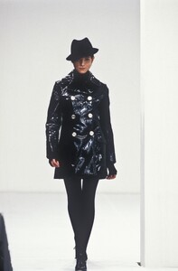 Dolce Gabbana 1994 Women RTW 137.jpg