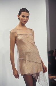 Dolce Gabbana 1995 Women RTW 73.jpg