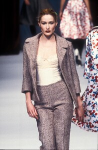 Dolce Gabbana 1996 Women RTW 7.jpg