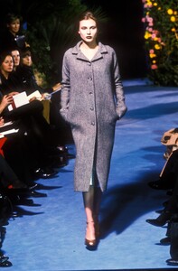 Dolce Gabbana 1998 Women RTW 6.jpg