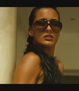 Don Omar - Danza Kuduro ft. Lucenzo_h264.mp4_snapshot_00.18.549.jpg