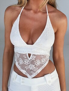 EVenz - TigerMist - TM15035_FAYE_LACE_TOP_WHITE_FRONT_6.jpg
