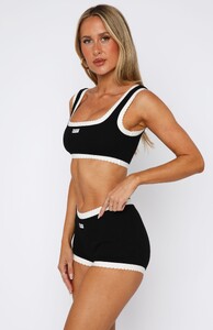 EVenz - WFox - Got Carried Away Crop Black_PG0r5efY_dbfa35b7-e52b-4fa9-a57a-2920b4439824.jpg