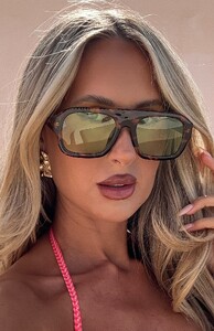 EVenz - WFox - James-Sunglasses-Tort-Green.13.8.25.01.jpg