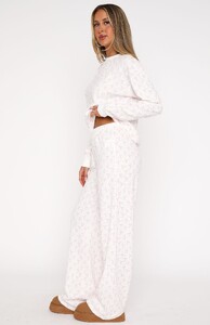 EVenz - WFox - Staying Snug Long Sleeve Pyjama Set Bow Delight_6iy9-Ya8.jpg