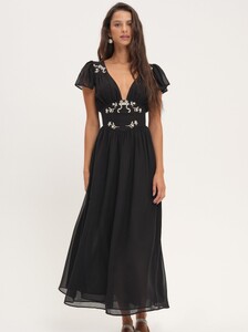Emmie_Chiffon_Maxi_Dress_Black_On_Model_1_2000x.jpg