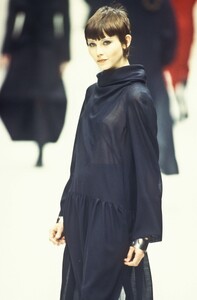 Fendi 1993 Women RTW 49.jpg