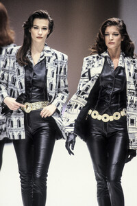 Genny FW 1992 096.jpg