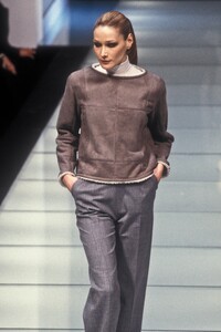 Gianfranco Ferre 1996 Women RTW 36.jpg