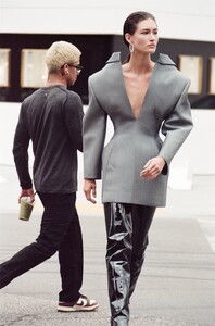 HTSI Magazine 10-04-2025_3.jpg