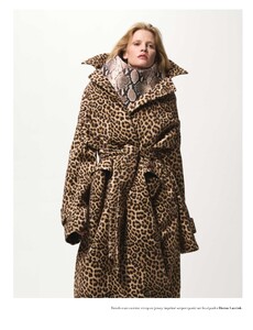 Harpers Bazaar France November 2025 L_4.jpg