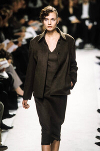Iceberg 1998 Women RTW 4.jpg