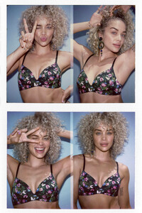 Jasmine Sanders - Victoria's Secret [2022.08.24].jpg