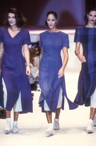 Laura Biagiotti 1993 Women RTW 92.jpg