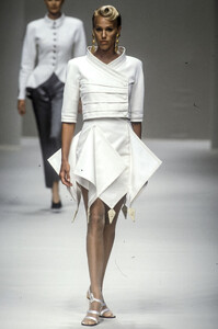 Louis Feraud 1997 Haute Couture 60.jpg