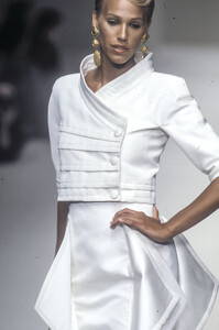 Louis Feraud 1997 Haute Couture 61.jpg