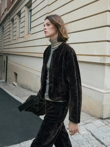 Massimo Dutti cara 10-2025_19.jpg