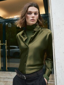 Massimo Dutti cara 10-2025_22.jpg