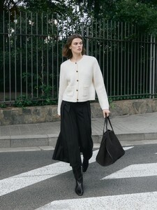 Massimo Dutti cara 10-2025_24.jpg