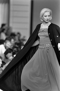 NitaSalovaara_ChanelFW1985_03.jpg