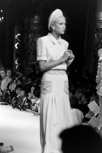 NitaSalovaara_ChanelHCFW1984_04.jpg