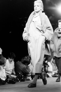 NitaSalovaara_IsseyMiyakeFW1984_03.jpg