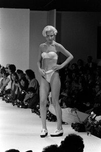 NitaSalovaara_VivienneWestwoodSS1985_09.jpg