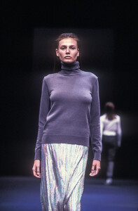 Paco Rabanne 1998 Women RTW 58.jpg