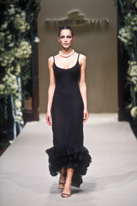 Pierre Balmain 1997 Haute Couture 113.jpg
