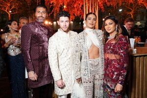 Priyanka_Chopra_attends_the_All_That_Glitters_Diwali_Ball_2025_at_Lotte_New_York_Palace_on_October_112C_2025_in_New_York_City2121__281629.jpeg