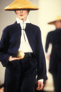 Ralph Lauren 1994 Women RTW 39.jpg