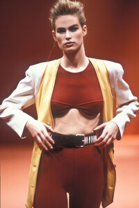 Rifat Ozbek 1992 Women RTW 14.jpg