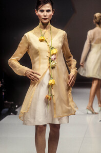 Salvatore Ferragamo 1995 Women RTW 100.jpg