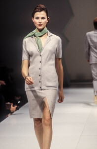 Salvatore Ferragamo 1995 Women RTW 26.jpg