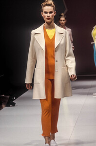 Salvatore Ferragamo 1995 Women RTW 58.jpg