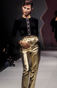 Salvatore Ferragamo 1995 Women RTW 89.jpg
