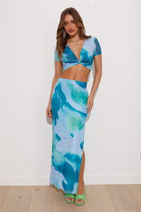 Saskia - HelloMolly - Festival Energy Mesh Crop Top - L4A3221_1685929505.jpg