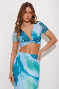 Saskia - HelloMolly - Festival Energy Mesh Crop Top - L4A3227_1685929506.jpg