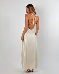 SaskiaJ - Baldwin Gown_EFB5EBB4-41A7-4429-8EE2-E00244ECEE70_1_102_o.jpg